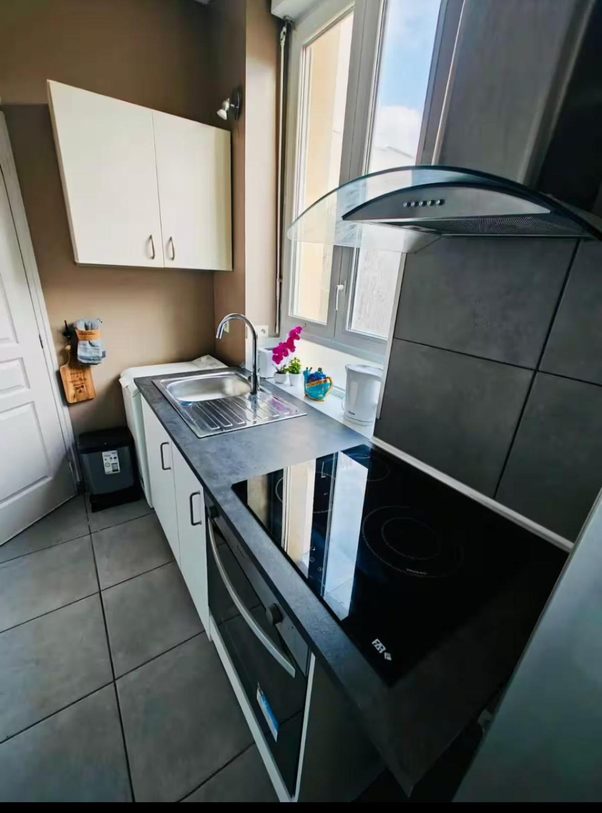 Celine Apartment Cormontreuil